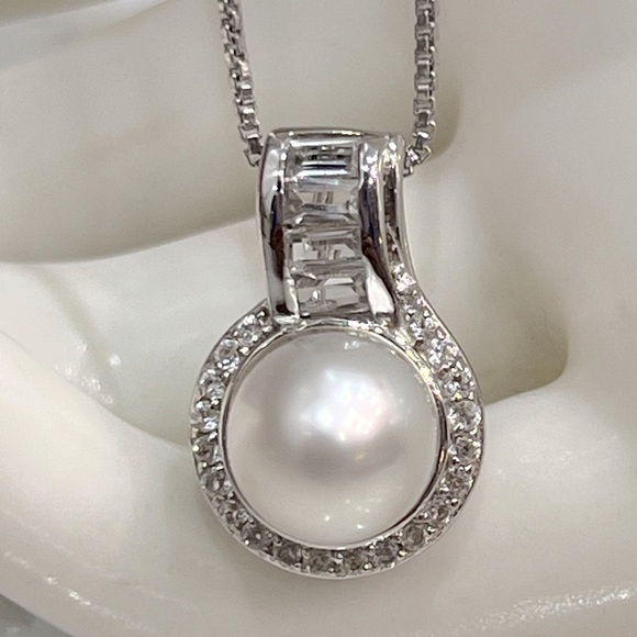 Jewelry - White South Sea Pearl White Topaz Sterling Silver Pendant Necklace